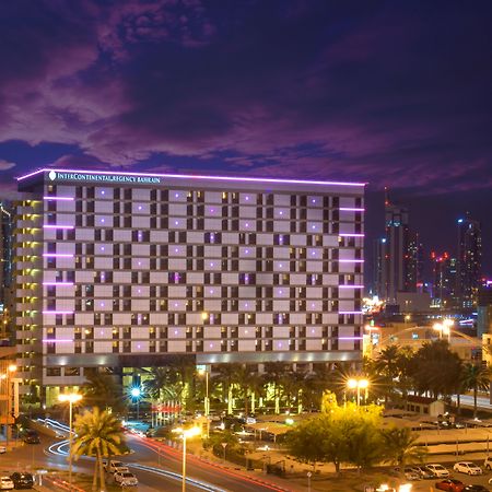 Intercontinental Bahrain, An Ihg Hotel Manama Dış mekan fotoğraf The hotel at night