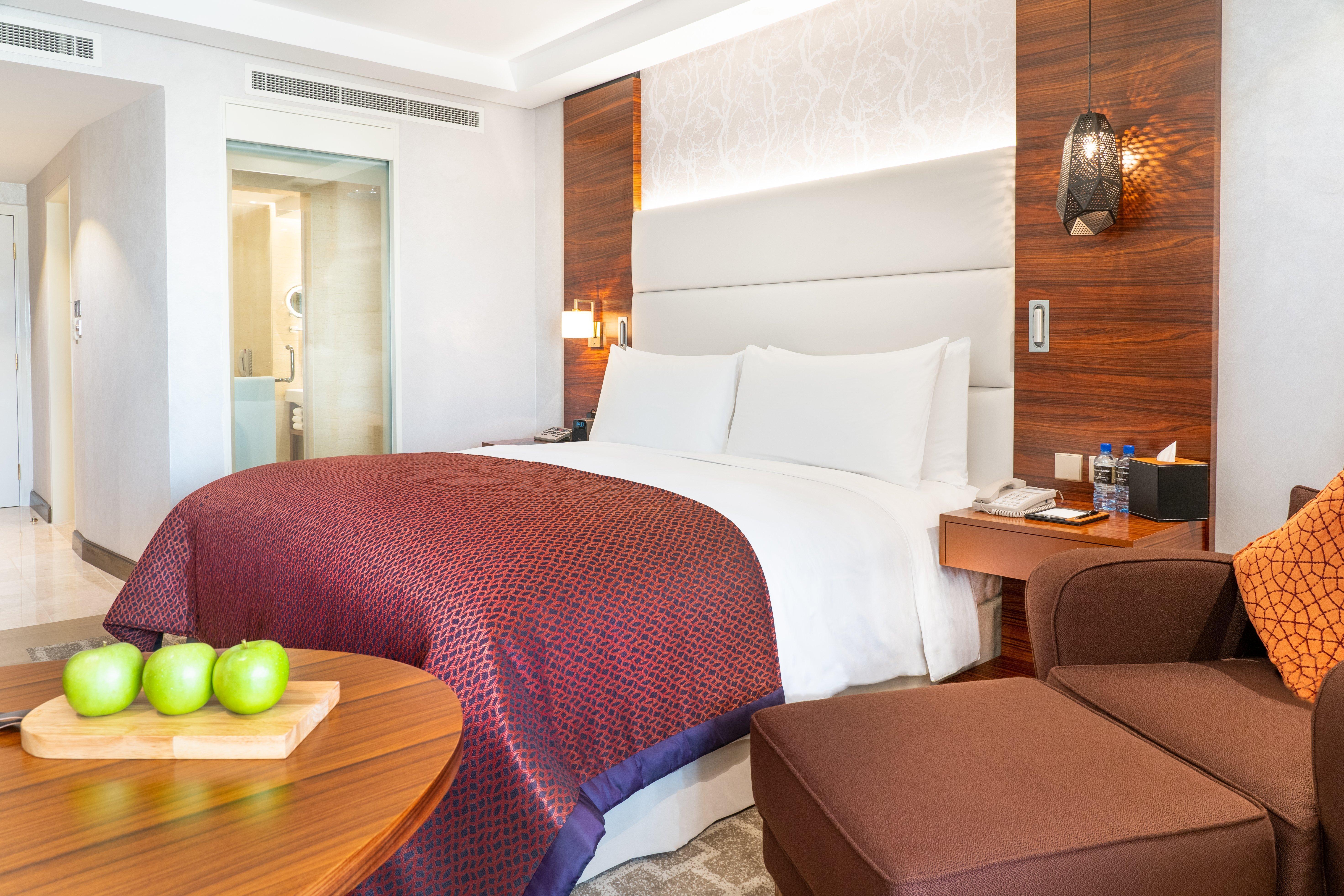 Intercontinental Bahrain, An Ihg Hotel Manama Dış mekan fotoğraf A room at the hotel