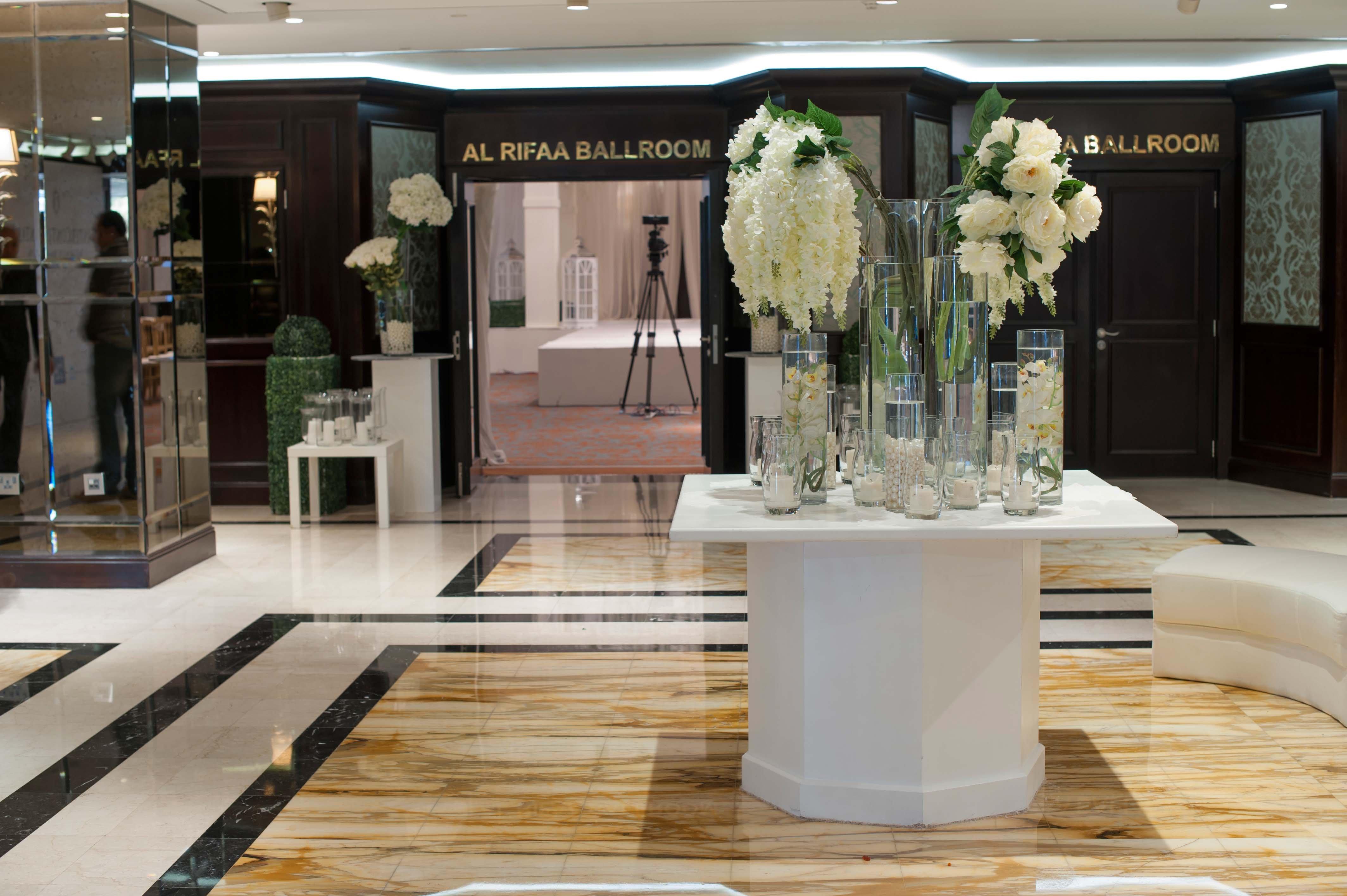 Intercontinental Bahrain, An Ihg Hotel Manama Dış mekan fotoğraf Entrance to the ballroom